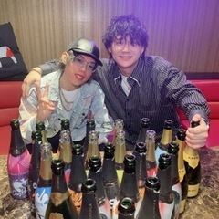 名古屋錦3丁目のBAR(アフターバー) "Crazy Horse"クレイジーホース楽しくワイワイ働きましょの画像
