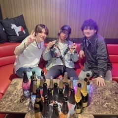 名古屋錦3丁目のBAR(アフターバー) "Crazy Horse"クレイジーホース楽しくワイワイ働きましょの画像