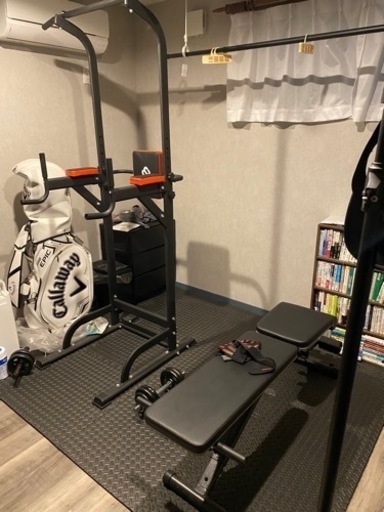 ホームジム、トレーニングベンチ、ダンベル、懸垂マシン、トレーニングマット、トレーニンググローブ