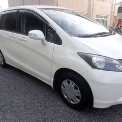 【新規車検2年付】フリード Ｇジャストセレクション*ＥＴＣ*ナビ*地デジ*左パワスラ*前後ドラレコ*キーレスの画像