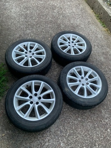 車のパーツ タイヤ、ホイール