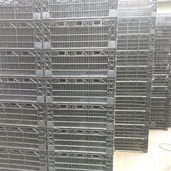 【埼玉引き取り限定】黒コンテナ25個セット（検索用: 収穫 貯蔵 収納 ケース）の画像