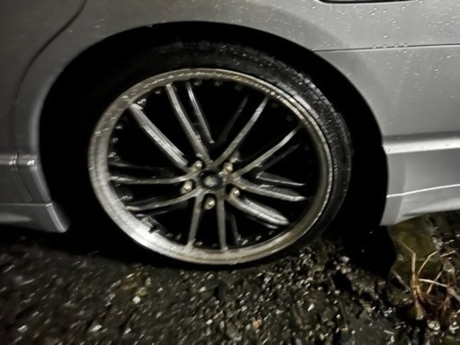 車のパーツ タイヤ、ホイール