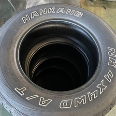 車のパーツ タイヤ、ホイール