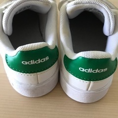 【美品】adidas/アディダス　スニカー 15.5cm グリーンの画像