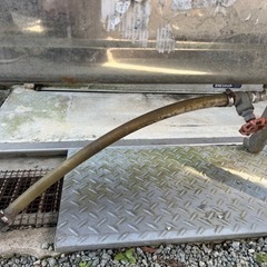 灯油タンク90リットル　ステンレス製　小分け用のバルブ・ホース付きの画像