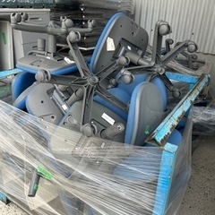 激安放出！1脚100円　早い者勝ち！　回転イス　オフィスチェア　椅子　の画像