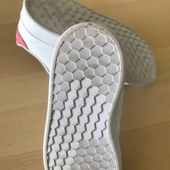 【美品】adidas/アディダス　スニカー 15.5cm ピンクの画像