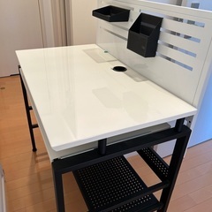 【無料】パソコンデスク