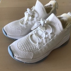 H&M キッズ用スニーカー ホワイト　17cm