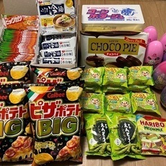 お菓子各種(写真以外のおまけ品あり)