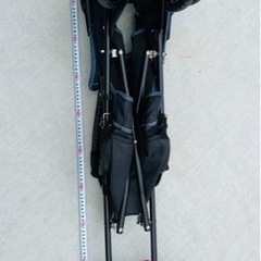 コンパクトベビーカー　折りたたみ時縦約106cm×横約23cmの画像