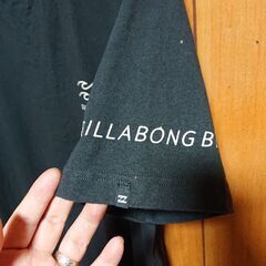 新作 ビラボンtシャツ XL 訳ありの画像
