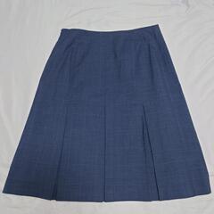 スーツ　スカートの画像