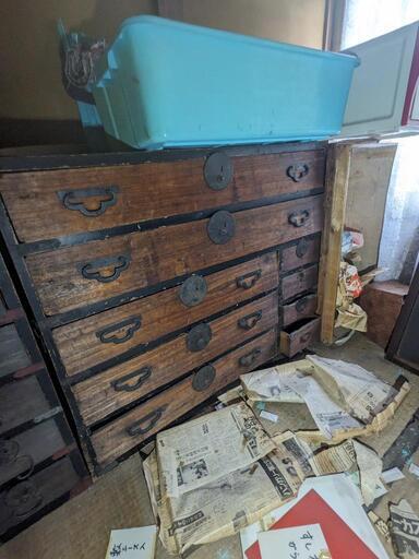 時代箪笥　骨董品　タンス、衣類収納