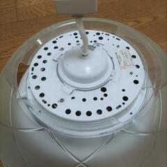 電気　蛍光灯の画像