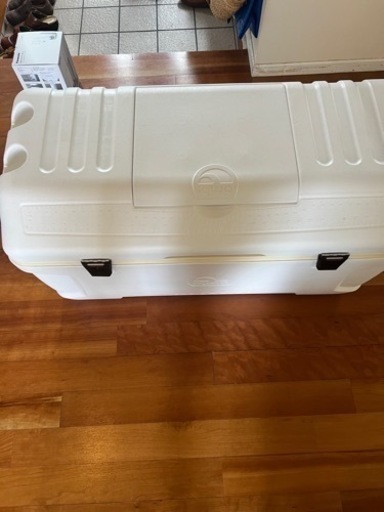 igloo 156L クーラーボックス