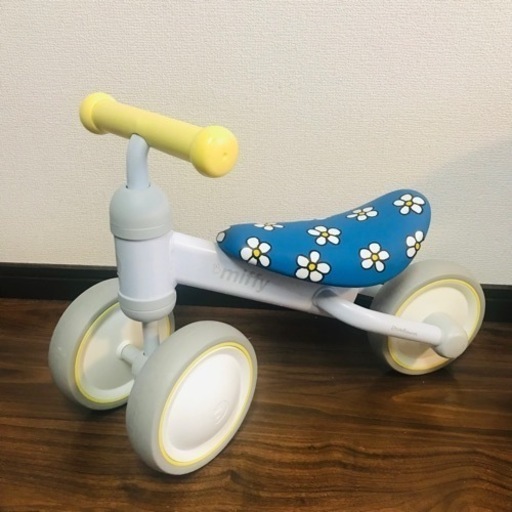 子ども用三輪車