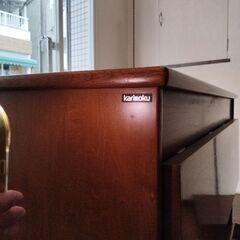 カリモク　机の画像