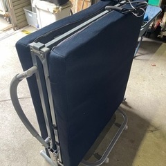 リクライニングシングルベッド