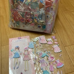 DIYビーズ　ネックレス　ブレスレット作り　使用済み着せ替えシール大量　の画像