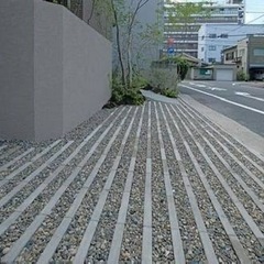 ユニソン　緑化ブロック　駐車場の画像