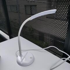 ほぼ新品 LEDスタンドライト