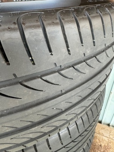 車のタイヤ、ホイール、30系アルファード