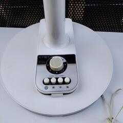 ほぼ新品 2018 家電 季節、空調家電 扇風機の画像