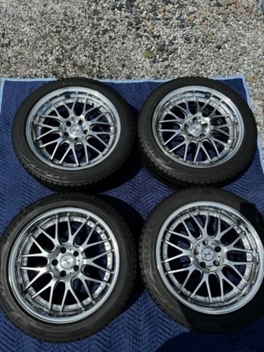 車のタイヤ、ホイール、30系アルファード