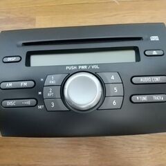 ジャンク品 ダイハツムーヴ（L185S） 純正オーディオ