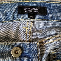 『200view over』Burberryのデニムの画像