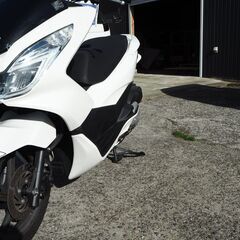 PCX125パールホワイト  の画像