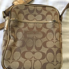 斜め掛け レアなブロンズ COACH コーチ ボディーバッグ ショルダーバッグの画像