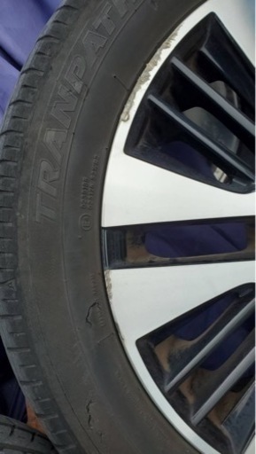 車のパーツ タイヤ、ホイール