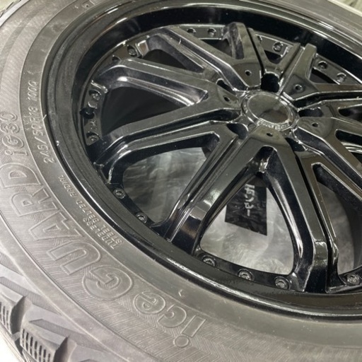 車のパーツ タイヤ、ホイールスタッドレス