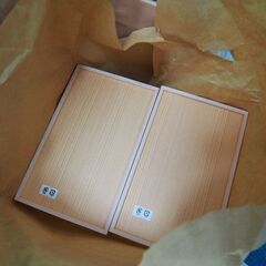 寿司容器 寿司折 13cm×13cm 深さ5cm 230個あり 他おまけ (EA06)の画像