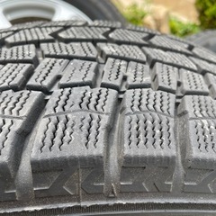 車のパーツ タイヤ、ホイールの画像