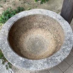 また又また値下げ　臼　餅つき臼　御影石　庭石値下げしました。引き取り歓迎 また又また値下げ 臼 餅つき臼 御影石 庭石値下げしました。引き取り歓迎