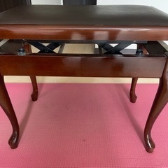 ピアノ椅子