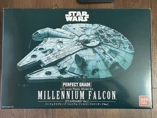 スターウォーズ ミレニアムファルコン 1/72スケール プラモデル