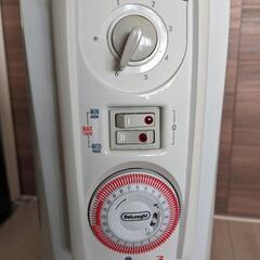 デロンギ　オイルヒーター　家電 季節、空調家電 オイルヒーターの画像