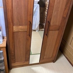 ワードローブ 衣類収納 鏡付の画像