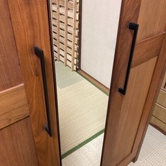 ワードローブ 衣類収納 鏡付の画像