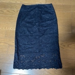 タイトレーススカート　GU Sサイズ