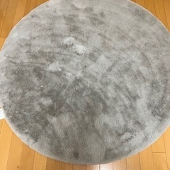 取引中　ニトリ　アクセントラグ　ウサギ　家具 カーペット/マット/ラグ