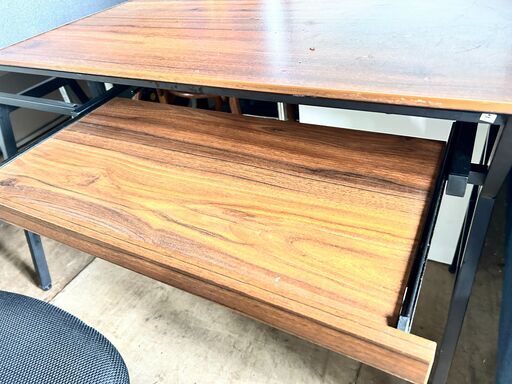 苫小牧発 定価21990 オフィスワーク デスク 椅子セット 左右組み換え可能 幅120㎝ used