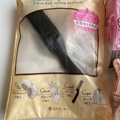 新品　カーラー、ブラシ、毛染めセットの画像