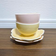 【美品】薔薇柄黄色＆オレンジのカップ＆ソーサー2個セットの画像