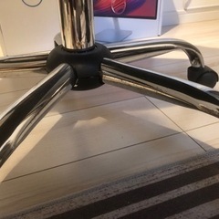 メッシュオフィスチェアの画像